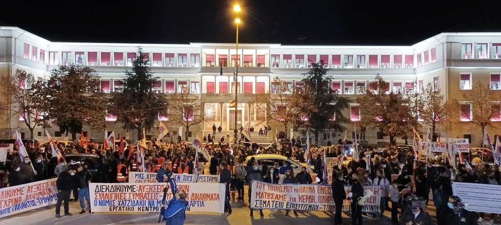 Μαζική συμμετοχή στο πανηπειρωτικό συλλαλητήριο στα Ιωάννινα