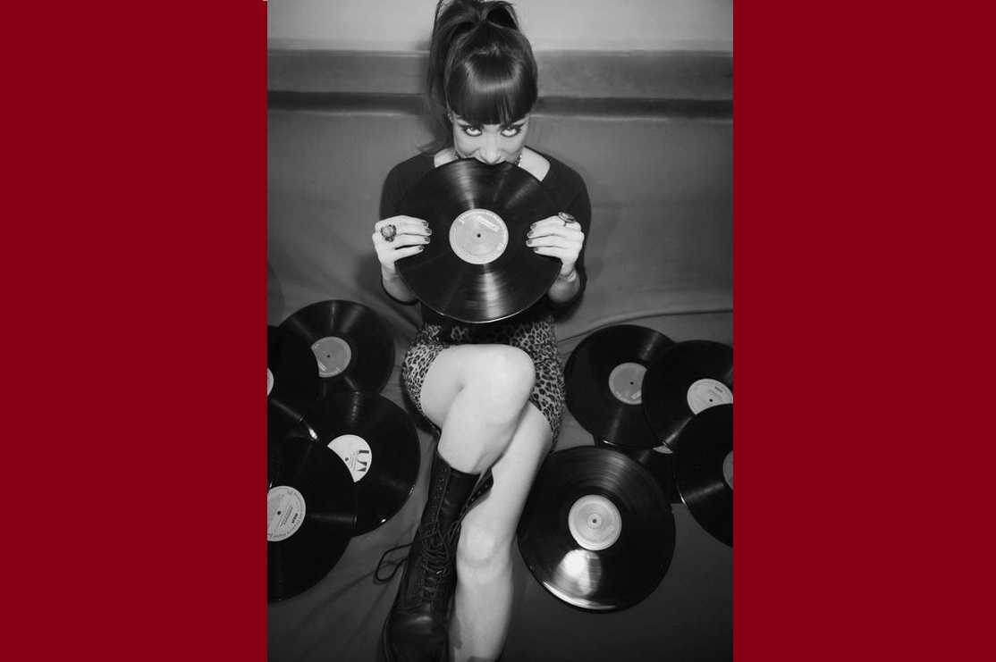 Ημέρες βινυλίου με τον Γιώργο Γκοτζαμάνη κάθε Πέμπτη βράδυ στις 10:00 στον Amvrakia Fm 91.9.