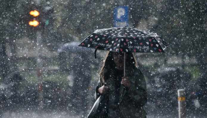 Καιρός: Έρχεται βαρυχειμωνιά με βροχές και καταιγίδες