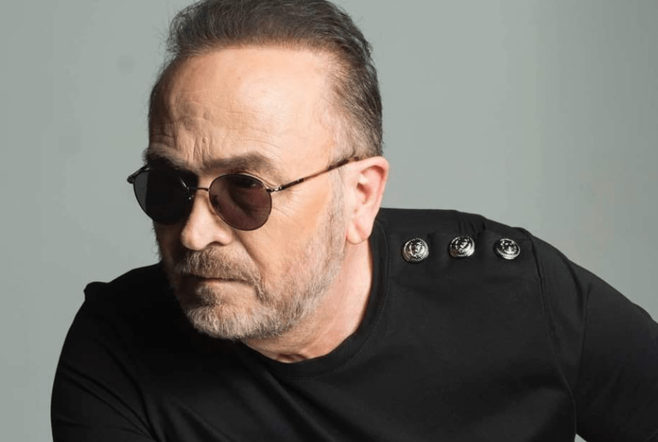 Σταμάτης Γονίδης: «Έκανα το μονοδοσικό. Είδα ότι αυτό το εμβόλιο δεν έχει μέσα του πιθήκου τον ιό»