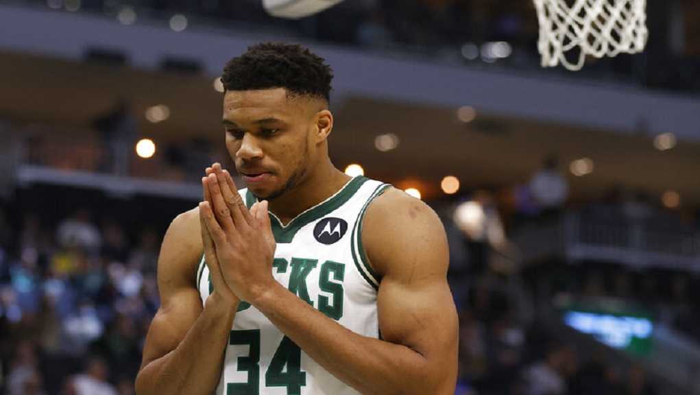 Πέμπτη συνεχόμενη εντός έδρας νίκη για τους Μπακς του Γιάννη (video)