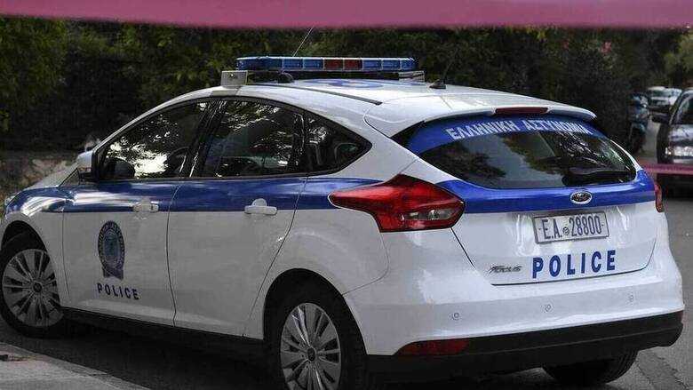 Φρίκη: Εντοπίστηκαν δυο πτώματα σε προχωρημένη σήψη μέσα σε διαμέρισμα