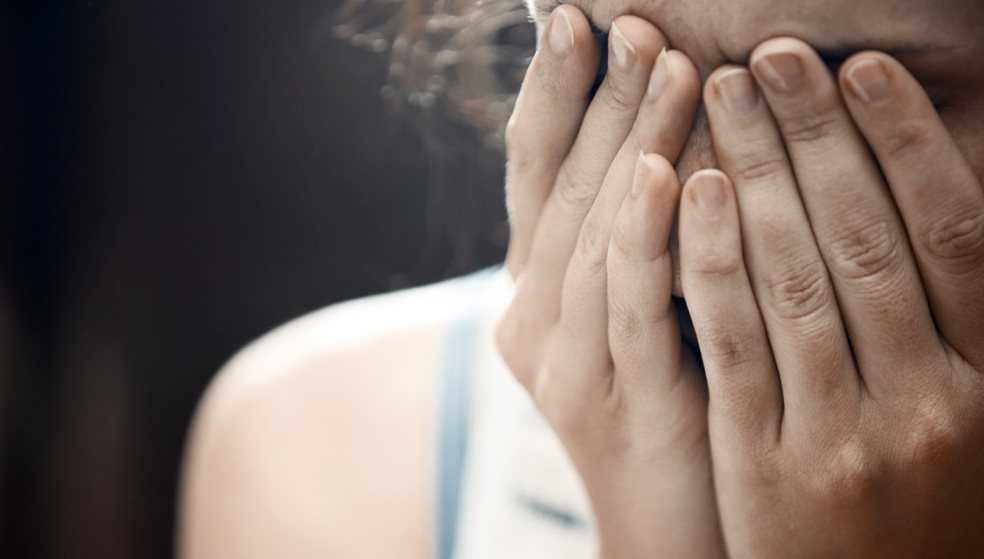 Στη φυλακή 32χρονος που βίαζε και έδερνε την 23χρονη σύζυγό του!