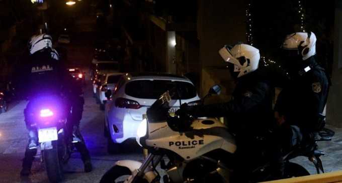 Ανήλικος στην Πρέβεζα κυκλοφορούσε με δυο στρατιωτικού τύπου μαχαίρια 