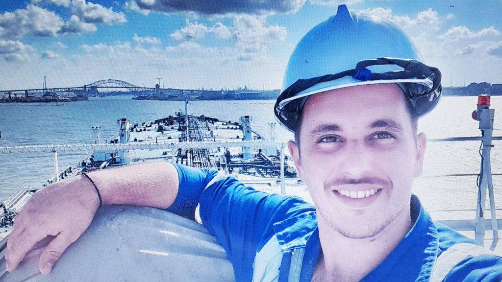 Νέα στοιχεία και αποκαλυπτικές μαρτυρίες: Ποιοι έσβησαν τα ηλεκτρονικά ίχνη του υποπλοίαρχου…