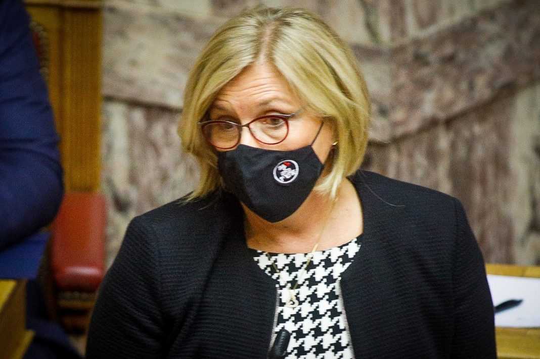 Μ. Γκάγκα: Τέλος του έτους το χάπι της Merck στην Ελλάδα – Ανοιχτό το θέμα διάρκειας στο πιστοποιητικό εμβολιασμού