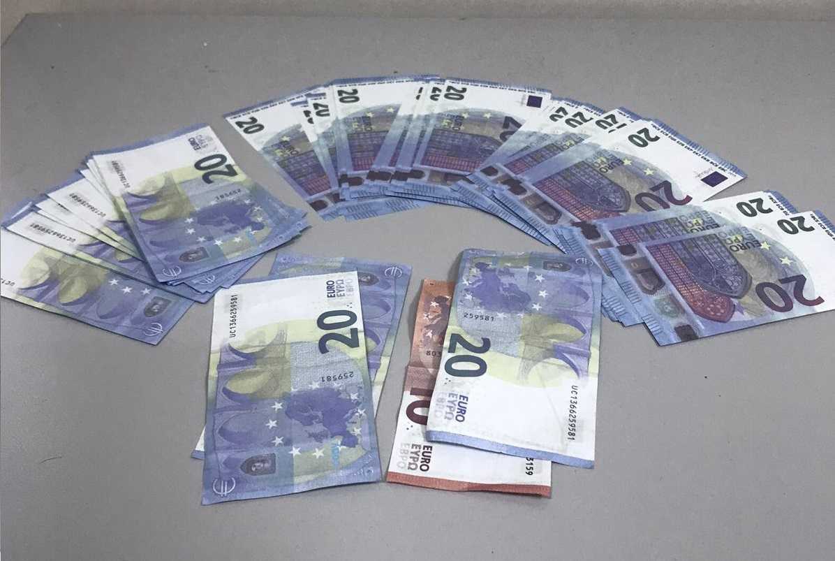 Θα γέμιζαν την αγορά της Πρέβεζας με πλαστά εικοσάευρα