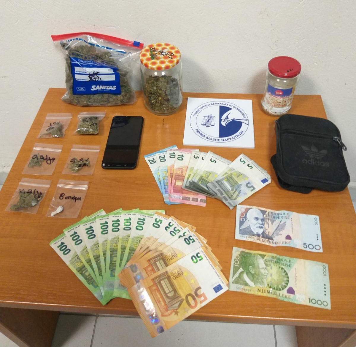 Συνελήφθησαν τρεις αλλοδαποί στη Θεσπρωτία με 180 γραμμάρια ακατέργαστη κάνναβη