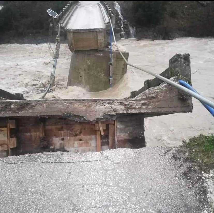 Στο όριο της πλημμύρας πολλές περιοχές στα Ιωάννινα