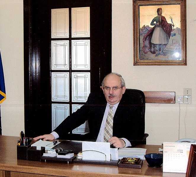 Ιωάννινα: Επί είκοσι χρόνια επιμένει στην αυθαιρεσία… ο πρώην αντιδήμαρχος και Δημοτικός σύμβουλος – Αρνείται να εφαρμόσει δικαστικές αποφάσεις!