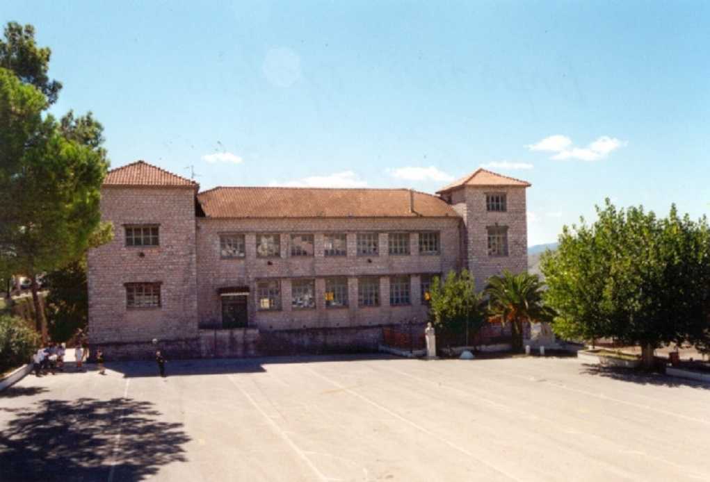 Ξεκινούν οι εργασίες στο εμβληματικό κτίριο Βούλγαρη στην Παραμυθιά