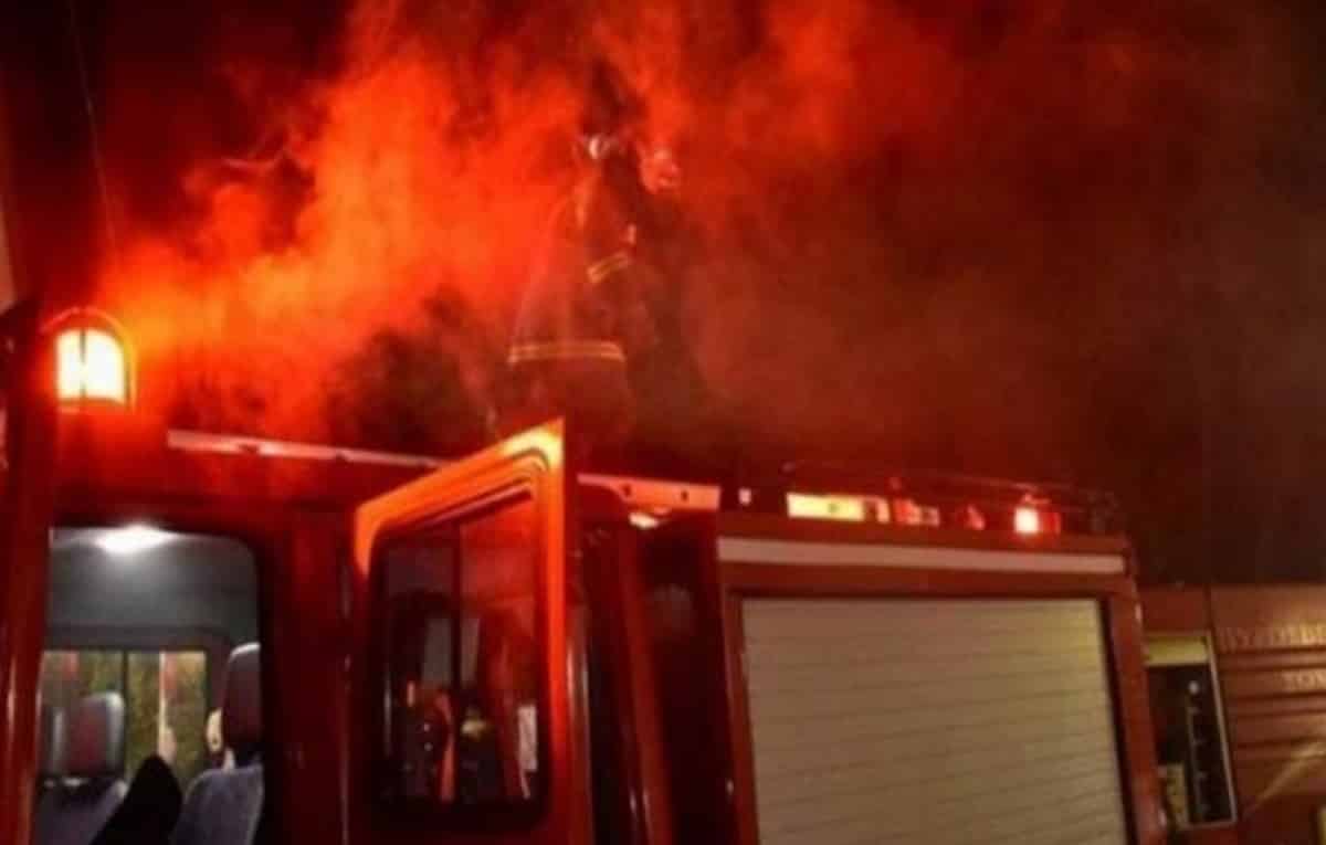 Τραγική κατάληξη είχε η φωτιά σε μονοκατοικία: Ηλικιωμένος κάηκε ζωντανός μέσα στο σπίτι του