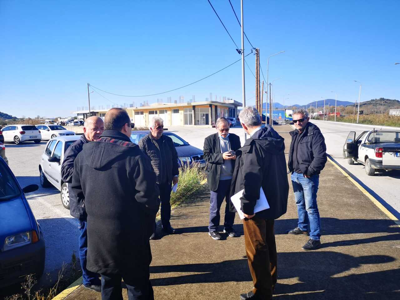 Επίσκεψη στις πληγείσες περιοχές του Φαναρίου από κλιμάκιο της Κ.Ε. του ΚΚΕ