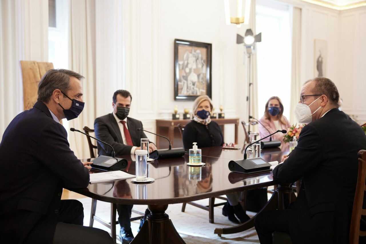 Έρχεται ο υποχρεωτικός εμβολιασμός των 50άρηδων