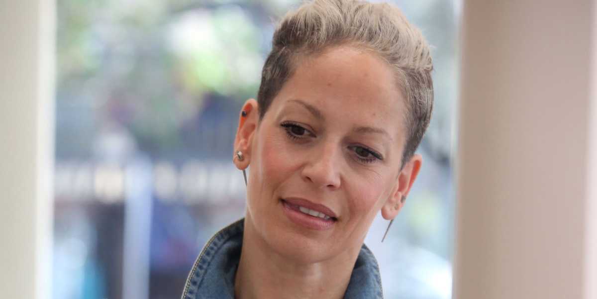 Ρέα Τουτουνζή: Ο άγνωστος χωρισμός της, η απώλεια της μητέρας της σε ηλικία 11 ετών και η κακιά κυρία