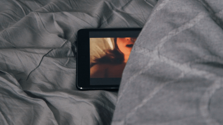 Δεκάδες οι υποθέσεις revenge porn στα Δικαστήρια – Συγκλονίζει ο δικηγόρος οικογένειας θύματος (video)