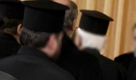 Προφυλακίστηκαν οι δύο ιερείς για τον βιασμό 19χρονου με νοητική υστέρηση
