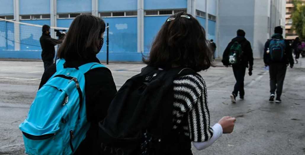 Καθηγητής ασελγούσε σε 11χρονη μαθήτρια! «Έλεγε ότι μόνο έτσι θα μου έβαζε καλούς βαθμούς!»