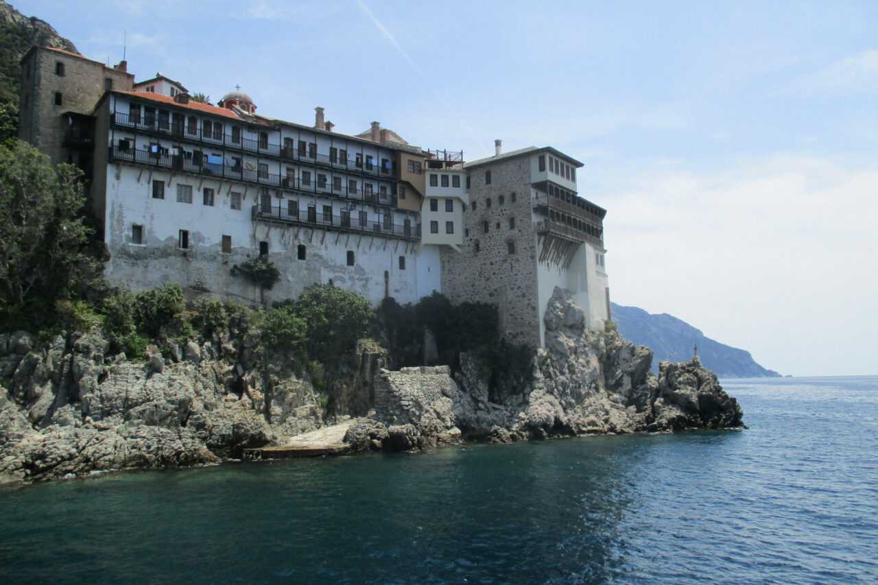 Άγιον Όρος: Συνεχίζονται για τρίτη μέρα οι έρευνες για τον αγνοούμενο μοναχό