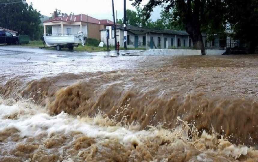Κακοκαιρία: Τραγωδία – Νεκρή 55χρονη που παρασύρθηκε από χείμαρρο