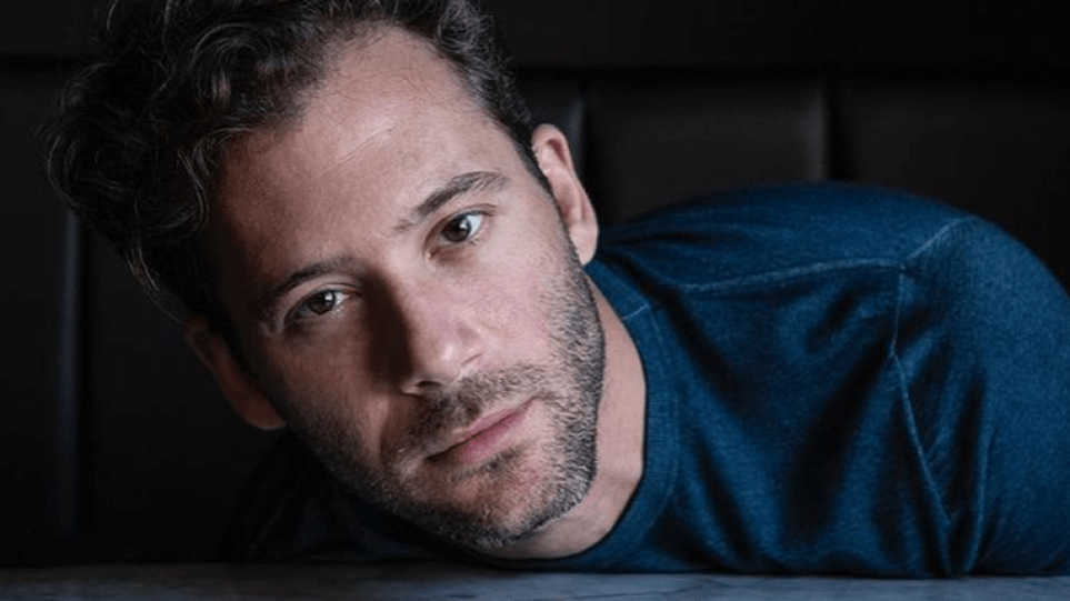 Αντίνοος Αλμπάνης κατά Βαλάντη: «Έπεσε, σηκώθηκε και ξαναπερπάτησε. Ηλ@@θιε»