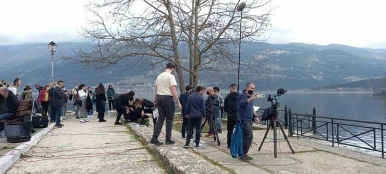 «Σασμός»: Χαμός στα γυρίσματα της σειράς στα Γιάννενα – Backstage φωτογραφίες