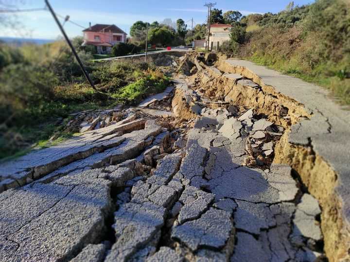 Υπεγράφη η σύμβαση για την αποκατάστασης ζημιών στην περιοχή Νικόπολης που επλήγη από την θεομηνία
