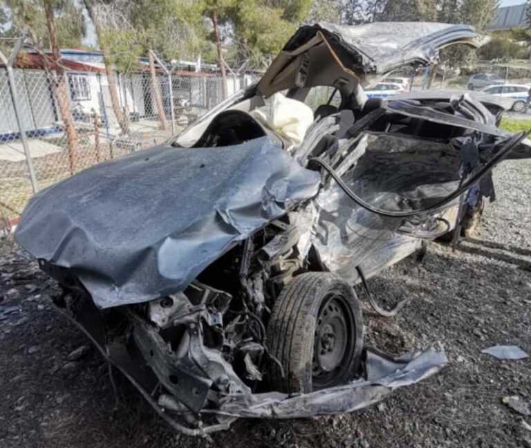 Τραγωδία στην άσφαλτο: Σκοτώθηκε 23χρονη σε τροχαίο – Μάχη για να κρατηθεί στη ζωή δίνει η 20χρονη συνοδηγός.