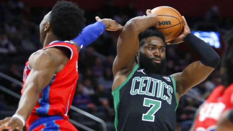 Mε «καυτούς» Μπράουν και Τέιτουμ, οι Σέλτικς επιβλήθηκαν στο τέλος των Πίστονς (video)