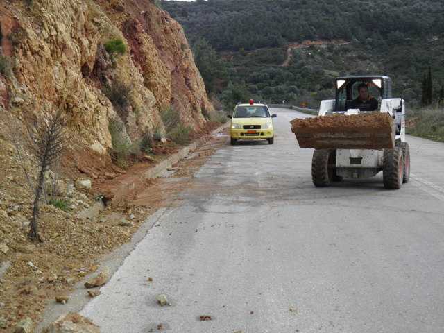 Ξεκινά ο καθαρισμό όλων των οδών πρόσβασης προς τα παράλια της Ηπείρου