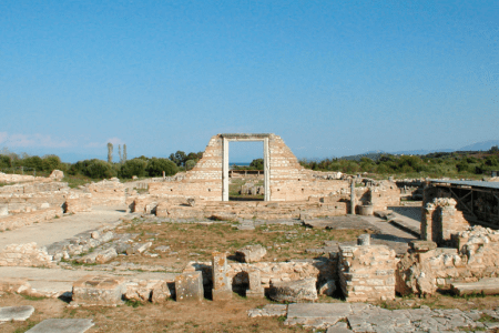 Την έγκριση της οικονομοτεχνικής μελέτης του έργου “Αποκατάσταση πύλης Βασιλικής Β ́ Αλκίσωνος στον Αρχαιολογικό Χώρο της Νικόπολης” υπέγραψε η Υπουργός Πολιτισμού Λίνα Μενδώνη.
