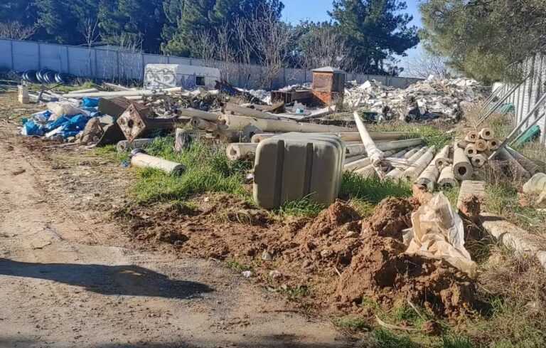 Θρίλερ με το νεκρό βρέφος που βρέθηκε στα σκουπίδια