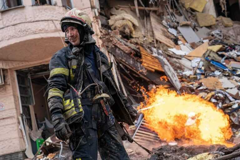 Το νέο μήνυμα Ζελένσκι και η εικόνα του πολέμου μέσα από 8 φωτογραφίες