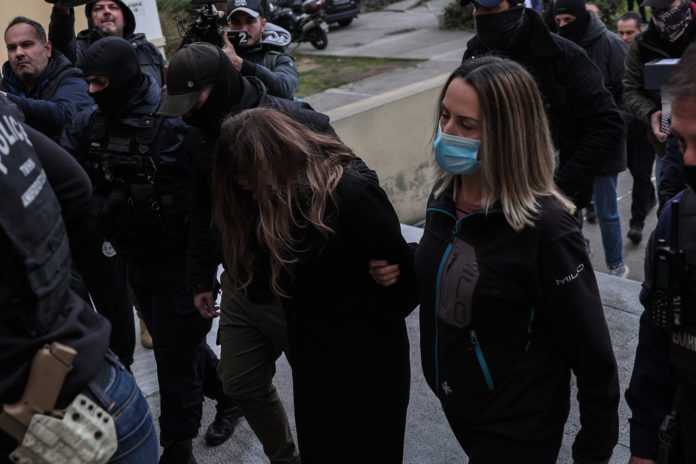 Ποινική δίωξη για 12 αδικήματα ασκήθηκε στους συλληφθέντες για την απαγωγή Κυπαρίσση