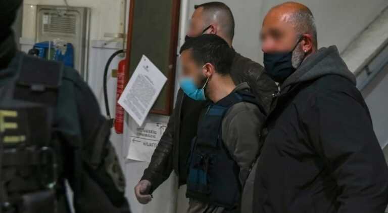 Μακρινίτσα-Διπλό φονικό: Ο δράστης κυκλοφορούσε ελεύθερος, ενώ θα έπρεπε να είναι σε ψυχιατρική δομή