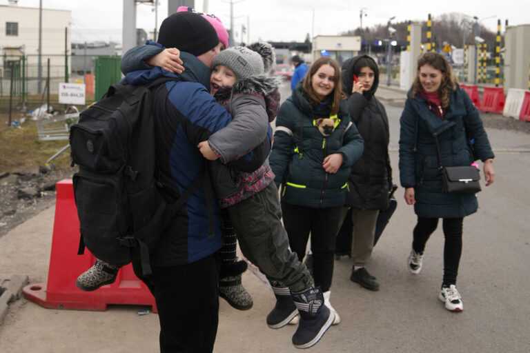 Ουκρανία: Πάνω από 1 εκατ. πρόσφυγες έφτασαν στην Πολωνία