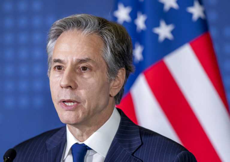 Μπλίνκεν: «Παράλογες» οι προτάσεις του Κρεμλίνου για ανθρωπιστικούς διαδρόμους από Ουκρανία προς Ρωσία