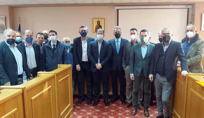 «Σιγή» του υπουργείου για τα τμήματα Άρτας και Πρέβεζας