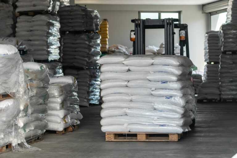 «Συναγερμός» για την έλλειψη ζωοτροφών, κίνδυνος θανάτωσης ζώων