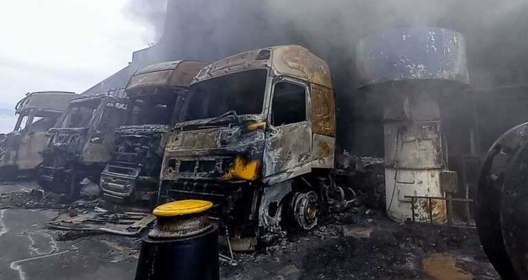 Συνεχίζεται η επιχείρηση στο Euroferry Olympia – Απαντλήθηκαν τουλάχιστον 140 κυβικά νερού