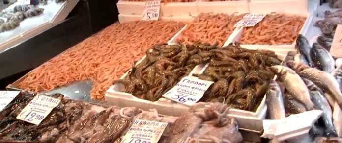 Τα σαρακοστιανά εδέσματα της Καθαράς Δευτέρας – Οι τιμές, οι συμβουλές για τη σωστή επιλογή και τι προτιμούν οι καταναλωτές (video)