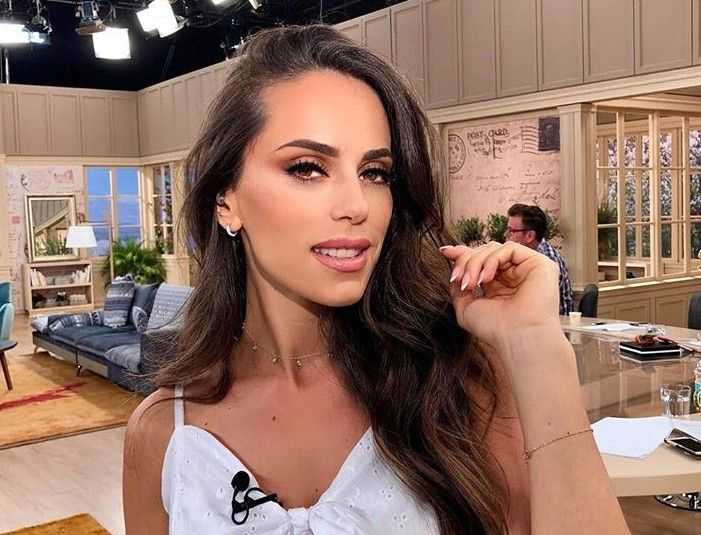 Μαρία Αντωνά: «Έχω ήδη βρει το νυφικό των ονείρων μου και το έχω στείλει στον Βλάση Χολέβα»