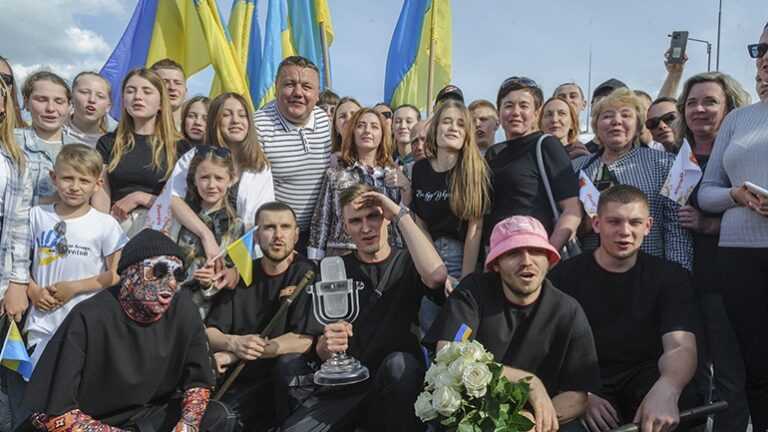 Οι νικητές της Eurovision πούλησαν το βραβείο τους για να ενισχύσουν τις ένοπλες δυνάμεις της Ουκρανίας