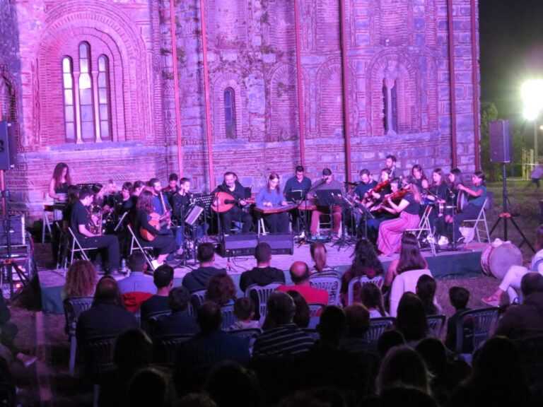 Το Μουσικό Σχολείο Άρτας συναντά τον Haig Yazdjian