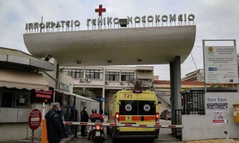 Ώρες αγωνίας για τον 7χρονο που τον καταπλάκωσε καγκελόπορτα