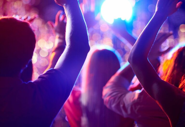 Συνελήφθησαν 5 άτομα σε Πάργα και Πρέβεζα για παραβάσεις σε καταστήματα διασκέδασης