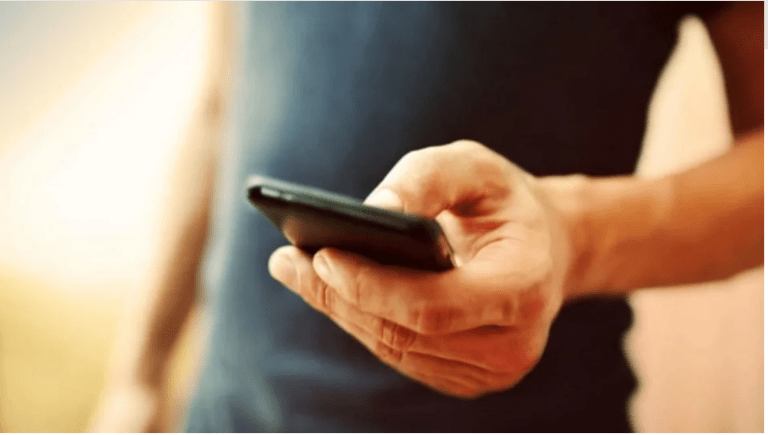 30χρονος πήγε να πουλήσει γυμνές φωτογραφίες της κόρης και της ανιψιάς του σε παιδίατρο