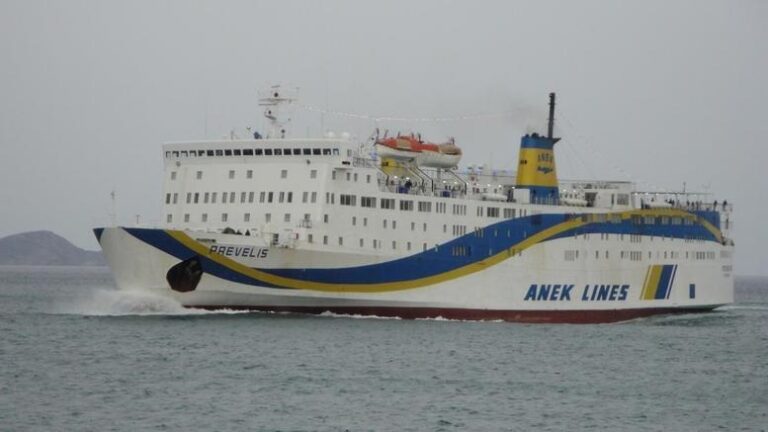Εν πλω τραγωδία: Πέθανε ξαφνικά ο υποπλοίαρχος του «Πρέβελη» μόλις το πλοίο αναχώρησε από το λιμάνι του Πειραιά