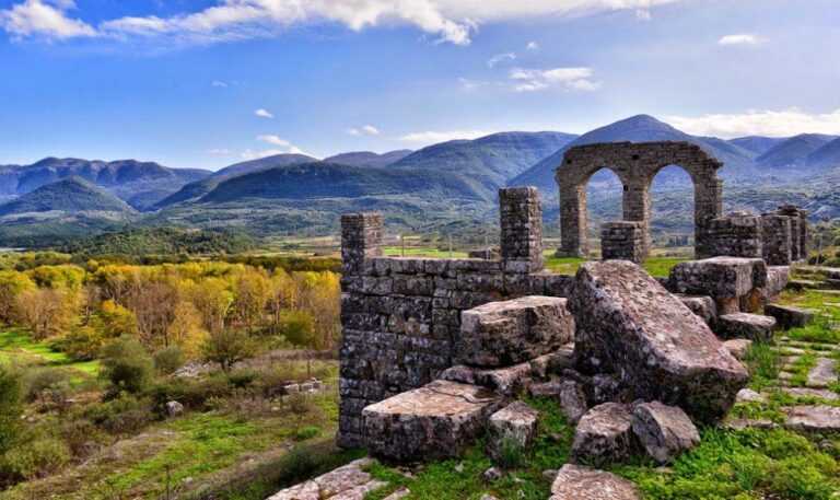 Θεσπρωτία: Μνημειακός, αλλά αναξιοποίητος αρχαίος οικισμός της Φανωτής