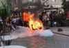 Κωνσταντινούπολη: Άνδρας αυτοπυρπολήθηκε και ο κόσμος τον τραβούσε βίντεο – ΠΡΟΣΟΧΗ: Πολύ σκληρές εικόνες